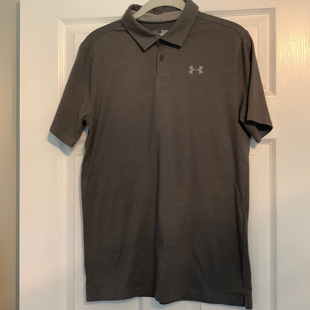 Boy’s Under Armour short sleeve shirt